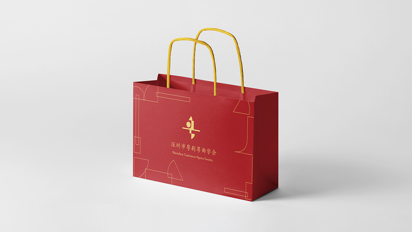 8视角高矮手提式纸袋专卖店购物袋样机PSD模型-DOOOOR.com (3).jpg